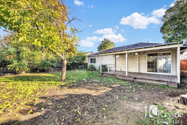 Building Photo - 1009 Heartwood Ave