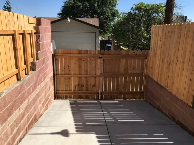 Driveway - 2709 Cardinal Ave