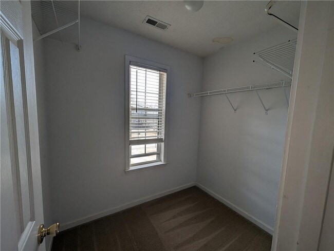 Building Photo - 158 Haven Oak Way