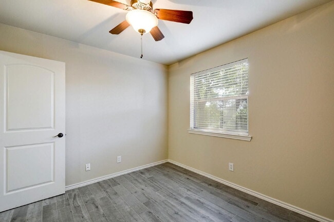 Building Photo - 6700 Cooper Ln