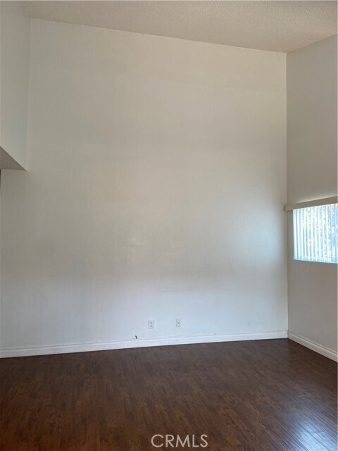 Building Photo - 3160 E Palm Dr