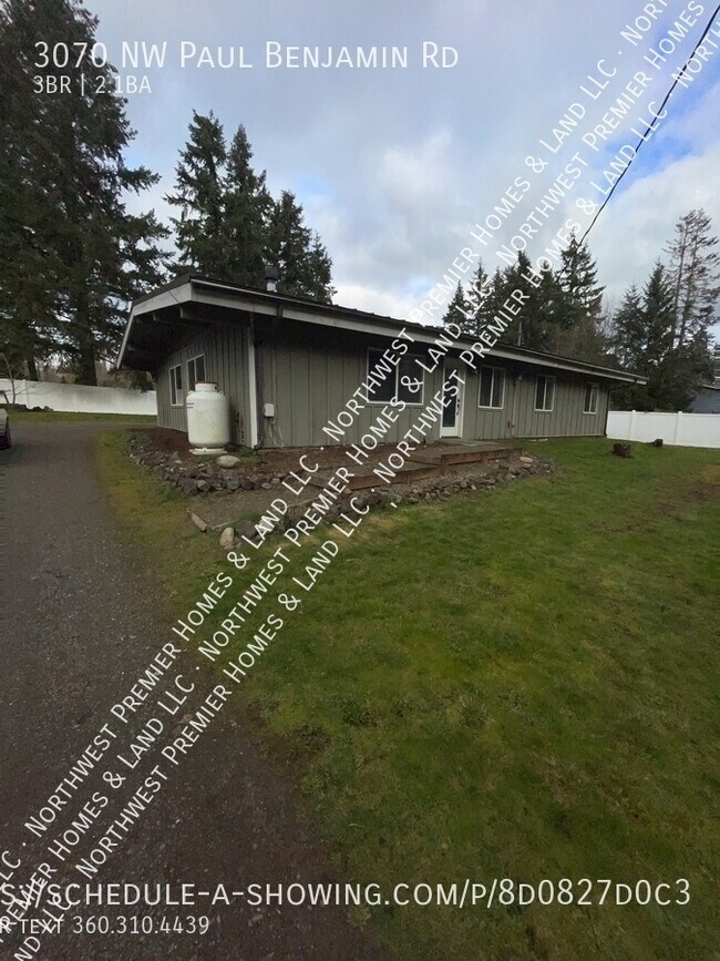 Building Photo - 3070 NW Paul Benjamin Rd