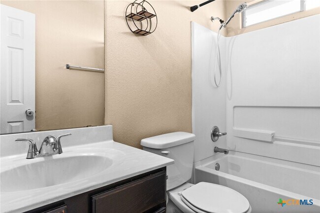 Building Photo - 504 E Little Dipper Dr