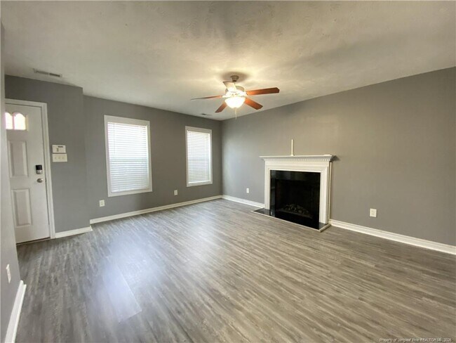 Building Photo - 117 Scranton Ct