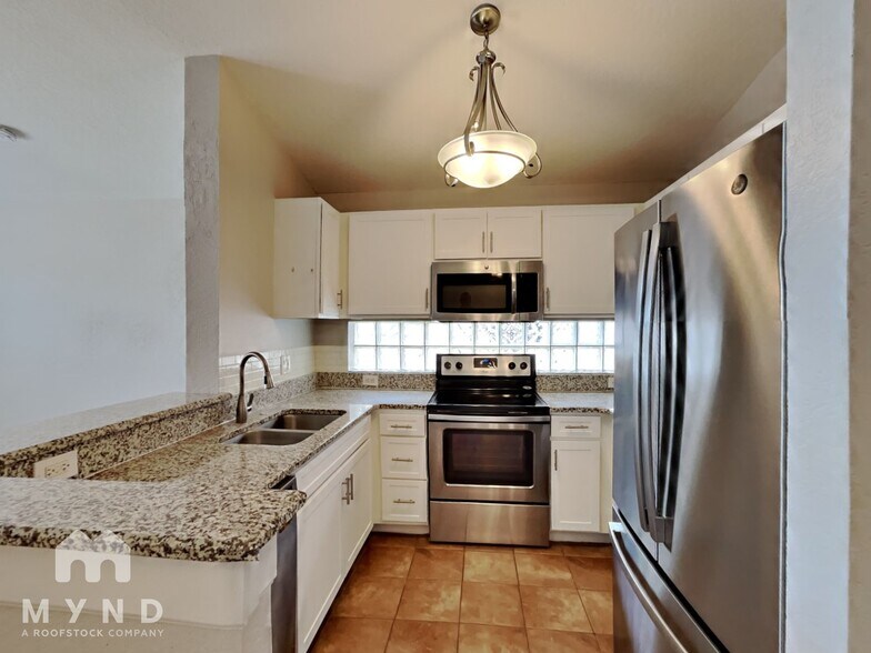 Building Photo - 12137 Pilot Ct