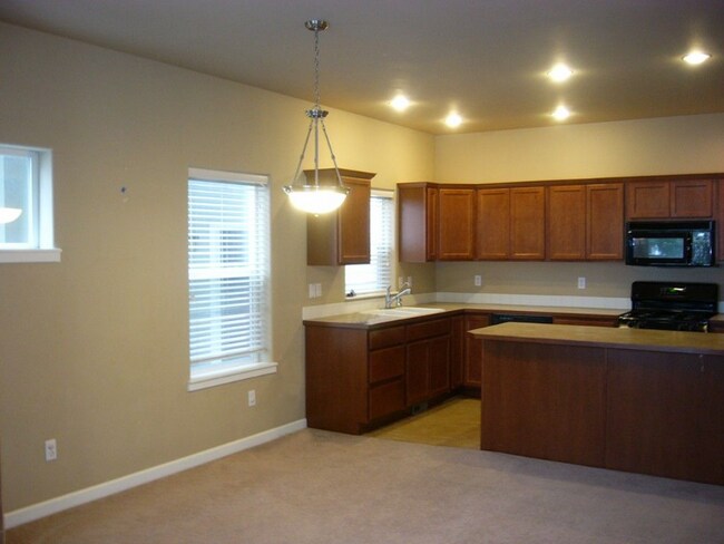 Building Photo - 5115 Balustrade Blvd SE