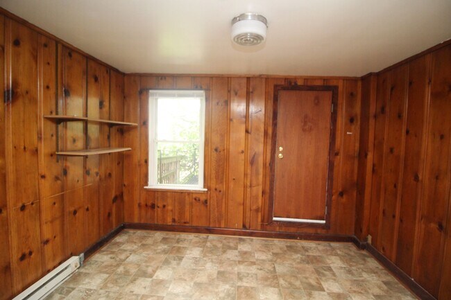 Building Photo - 2820 Guilford Ave