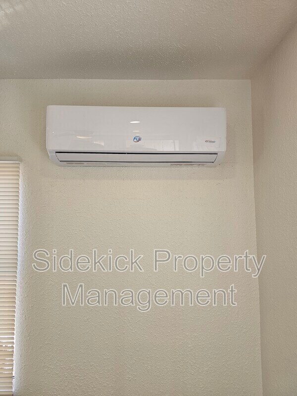 Building Photo - 1157 S Townsend Ave