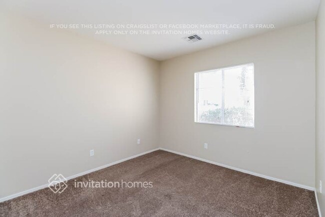 Building Photo - 6050 W Pueblo Ave