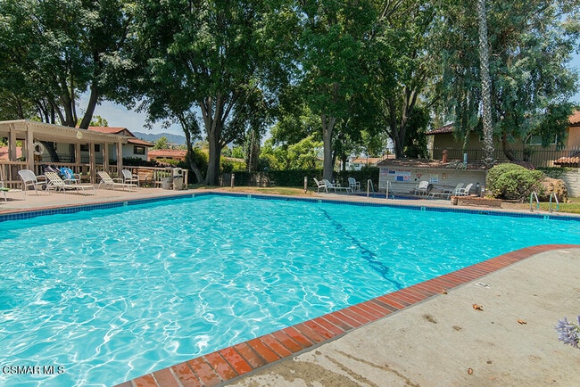 Building Photo - 31515 Lindero Canyon Rd