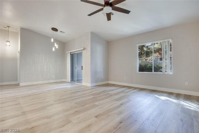 Building Photo - 1008 Domnus Ln