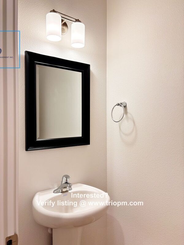 Building Photo - 2442 Brackenfern Rd