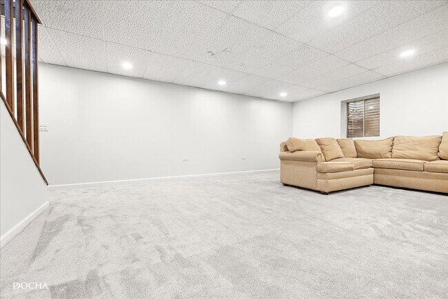 Building Photo - 1012 Bainbridge Dr