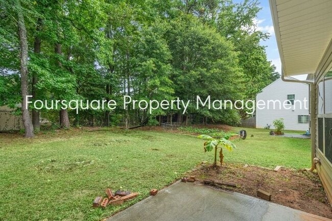 Building Photo - 4-Bed Single Family Home with Open Layout,...