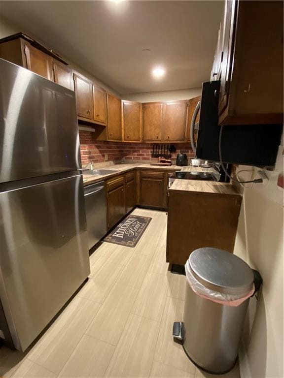 Building Photo - 5 Apple Valley Pky