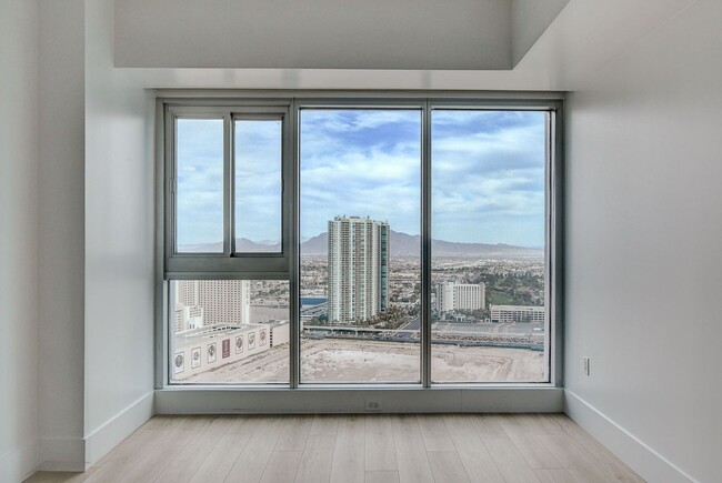 Building Photo - Sky Las Vegas 3004- Strip and City Views f...