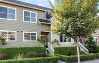 Building Photo - 2343 NE Park Dr