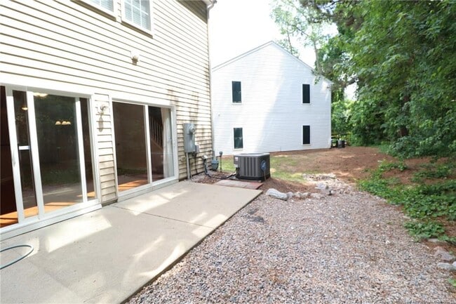 Building Photo - 7122 Racine Way
