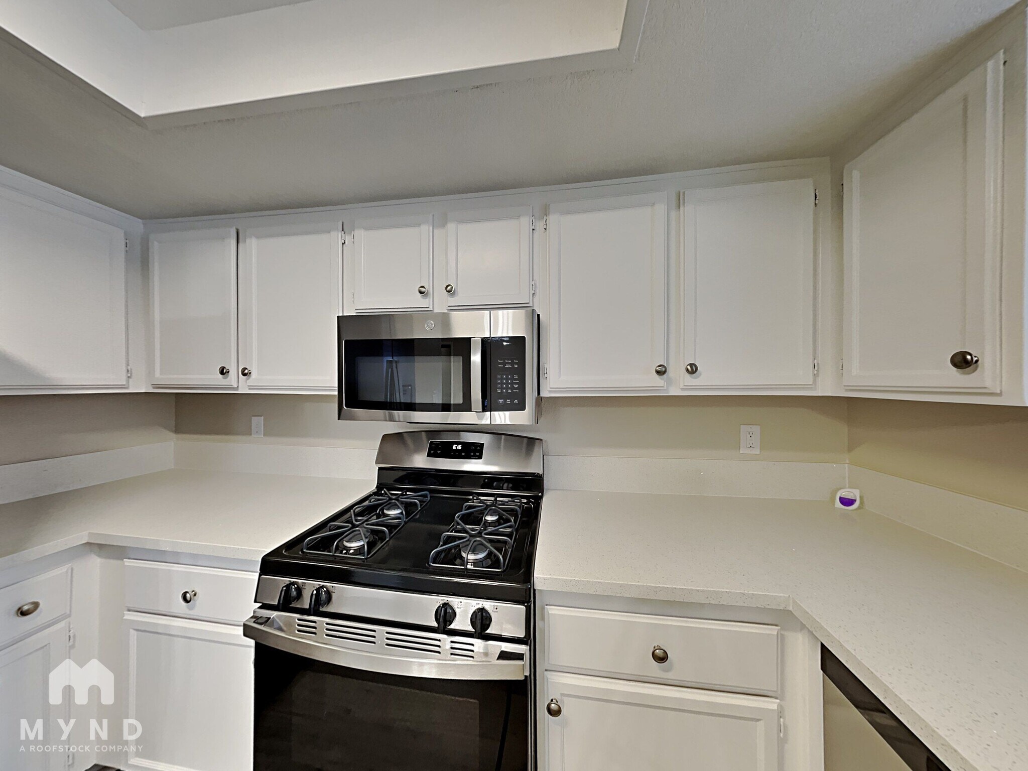 Building Photo - 5825 Goodsprings Ct