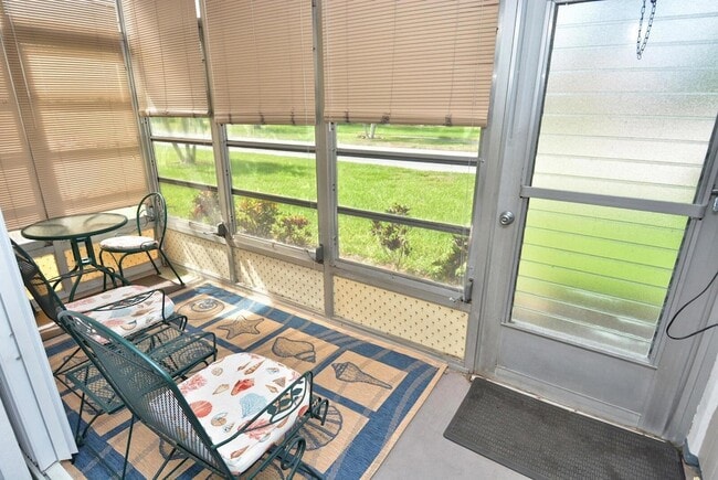 Building Photo - 1225 NW 21st St