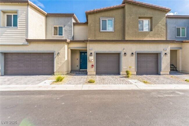 Primary Photo - 4242 Lunar Cyn Ave