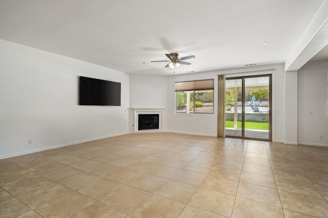 Building Photo - 73771 Picasso Dr