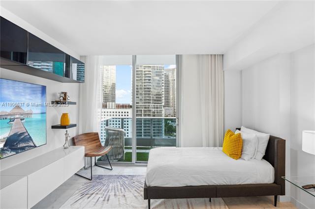 Building Photo - 200 Biscayne Blvd Way