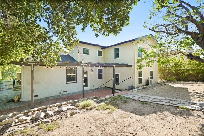 Building Photo - 2817 Stevens St