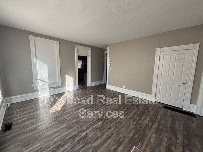 Building Photo - 107 North Second Street