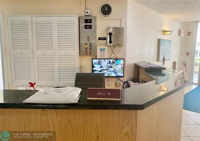 Building Photo - 6000 N Ocean Blvd