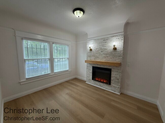 Building Photo - 255 14th Ave