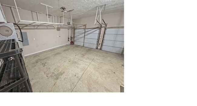 Building Photo - 115 Juniper Ct