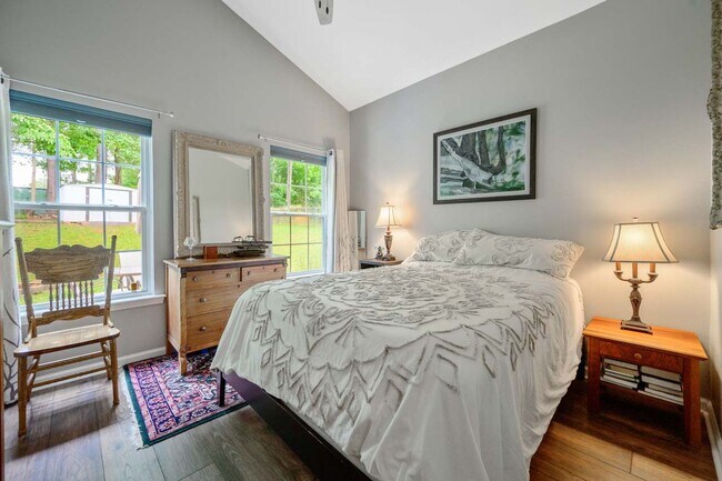 Building Photo - Updated High Gate Park Bungalow Just Short 5 Minute Walk to Downtown Wake Forest