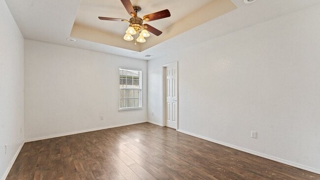 Building Photo - 440 Brookfield Dr