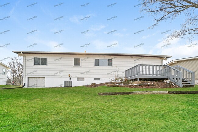 Building Photo - 1415 Boulder Dr