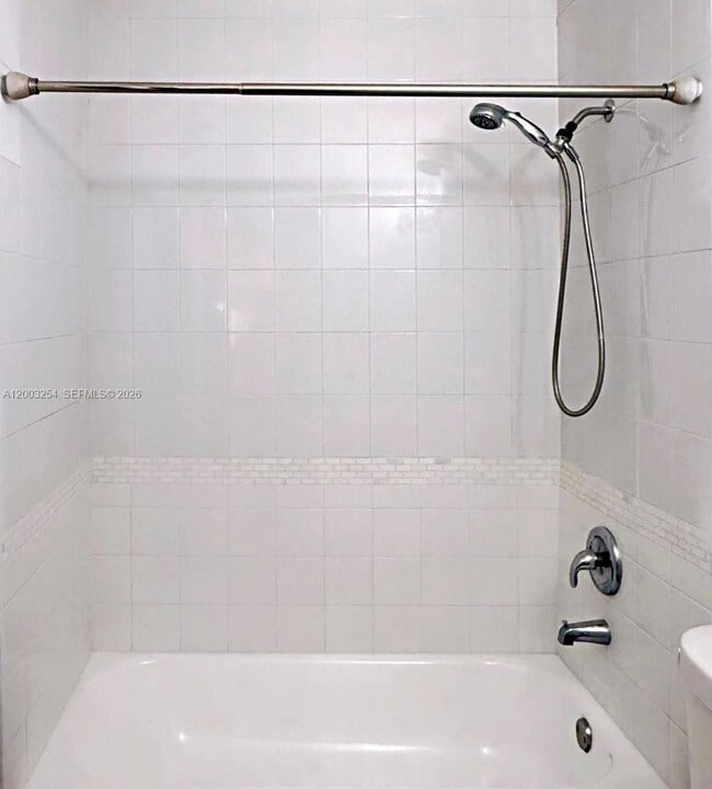 Building Photo - 15490 SW 134th Pl