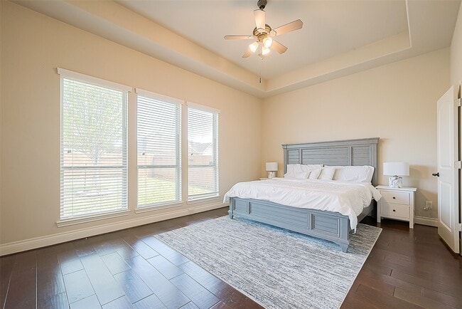 Building Photo - 14113 Timber Bluff Dr