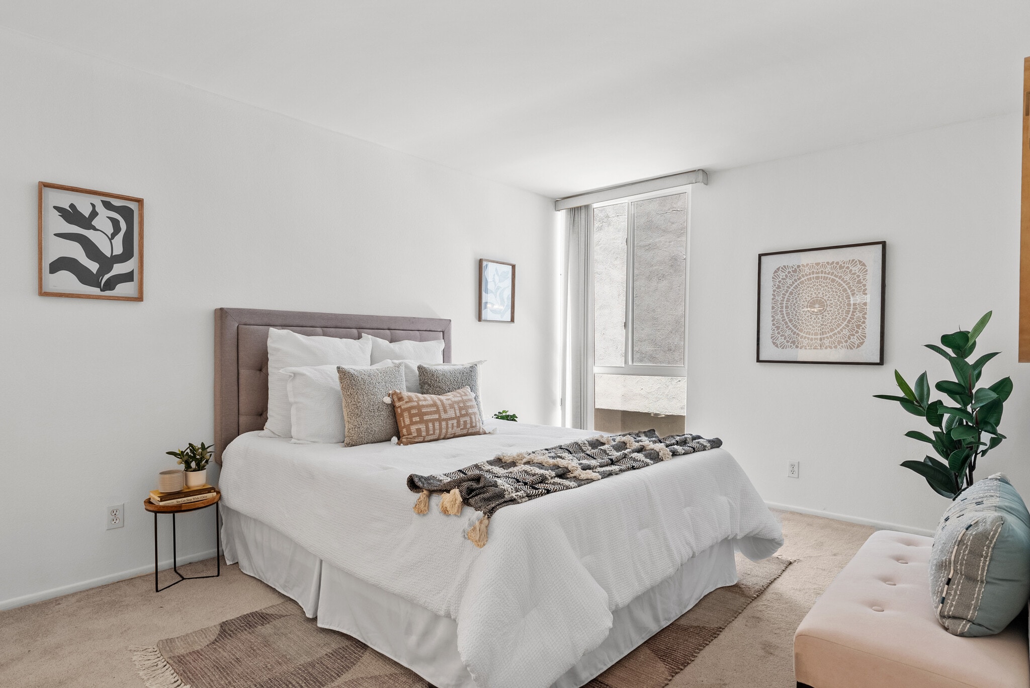 Building Photo - 1885 Veteran Ave