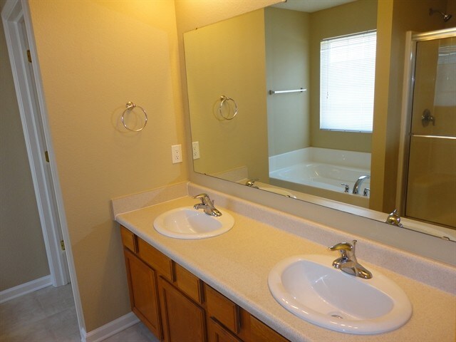 Building Photo - 1120 Sassafras Trl