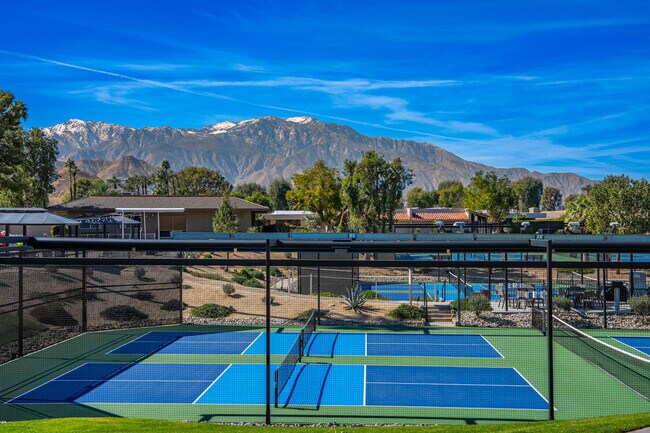 Building Photo - 52 Princeton Dr