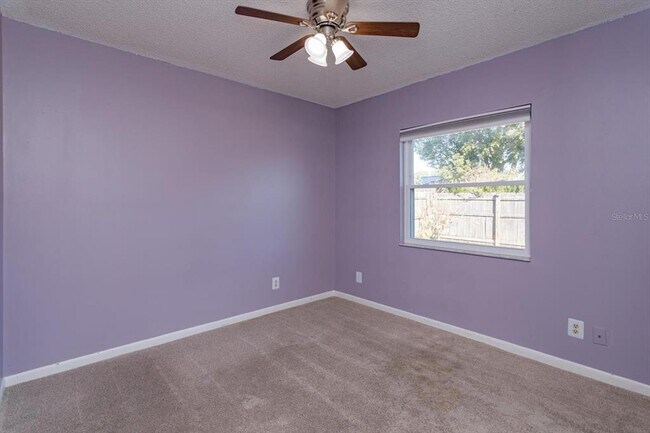 Building Photo - 8437 Alveron Ave