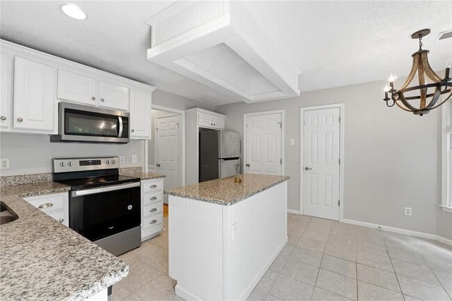 Building Photo - 5697 Frontier Walk Ln NE