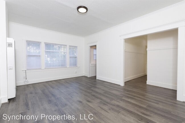 Building Photo - 536 Magnolia Ave