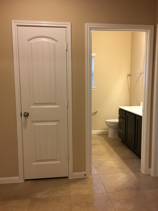 Building Photo - BEAUTIFUL 3/2 WITH OFFICE IN LEANDER'S HAZELWOOD