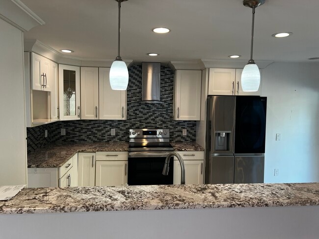 Building Photo - 4409 Exmoor Cir