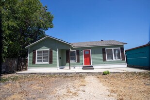 Building Photo - 139 Wichita Ct