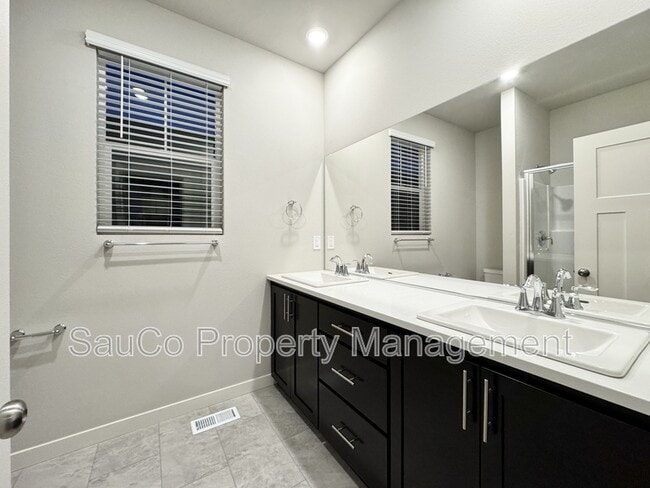 Building Photo - 7181 SE Benedict St