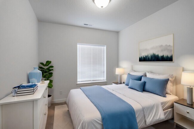 Primary Photo - Gorgeous 3-Bed Grant Model in Vista View, ...
