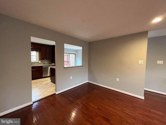 Building Photo - 11353 Cromwell Ct