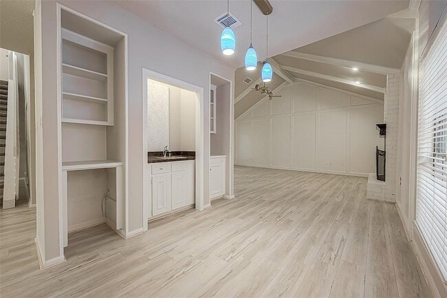 Building Photo - 3127 Ashfield Dr
